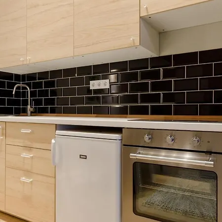 Deluxe In Party District. Ak2b Appartement