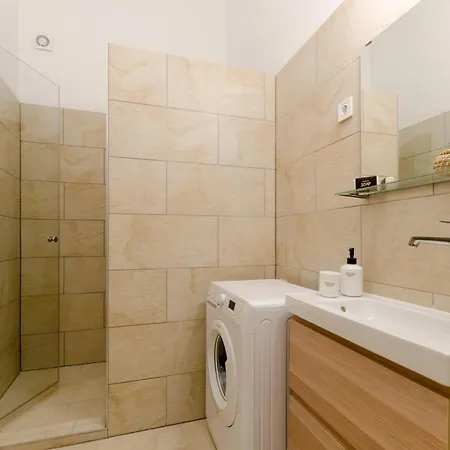 Deluxe In Party District. Ak2b Appartement Budapest