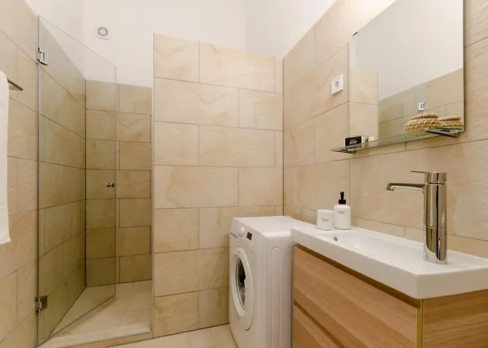 Deluxe In Party District. Ak2b Apartmán Budapešť