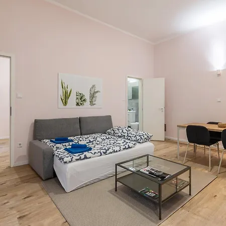 Boutique Deluxe In A20b * Budapest